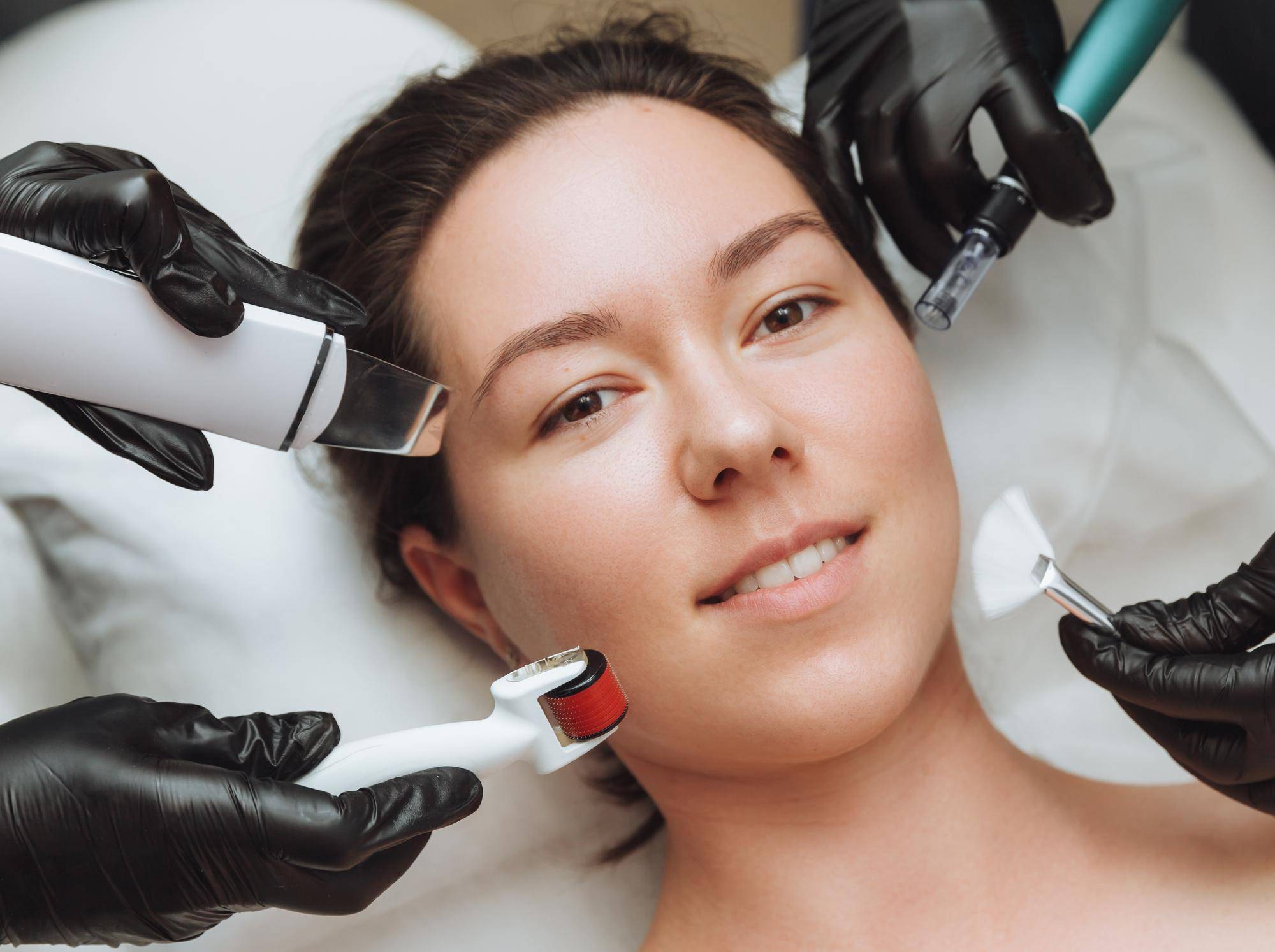 Mezoterapia nanoigłowa skin bot 3w1 ems rf nano jako innowacja w pielęgnacji skóry